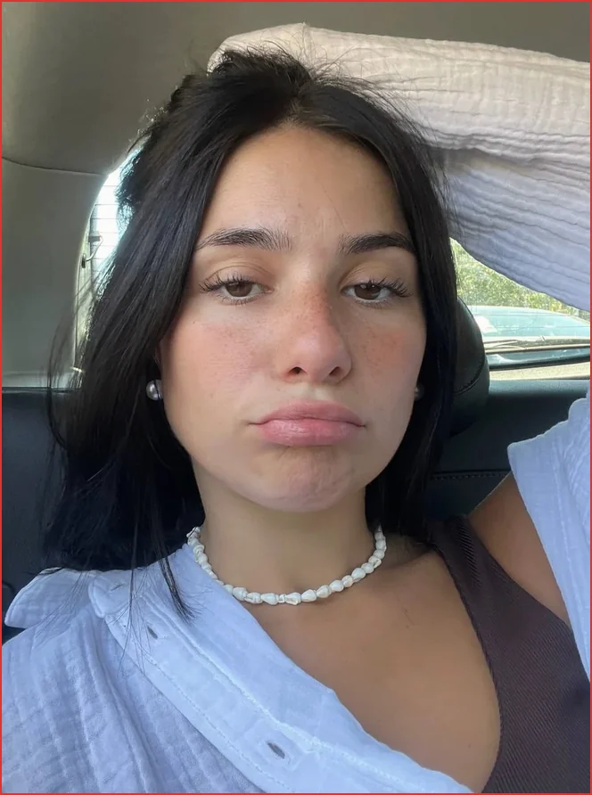 Chloe, top free OnlyFans model in Gilbert AZ