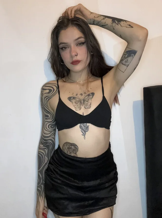 Emily best OnlyFans US creator East Moline IL