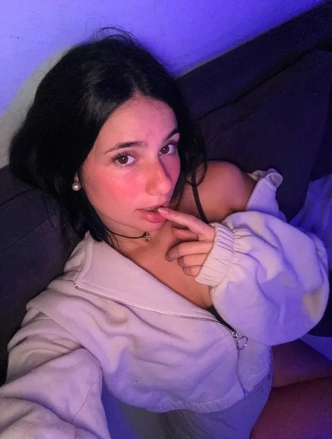 Chloe OnlyFans top pick for Zionsville, Indiana