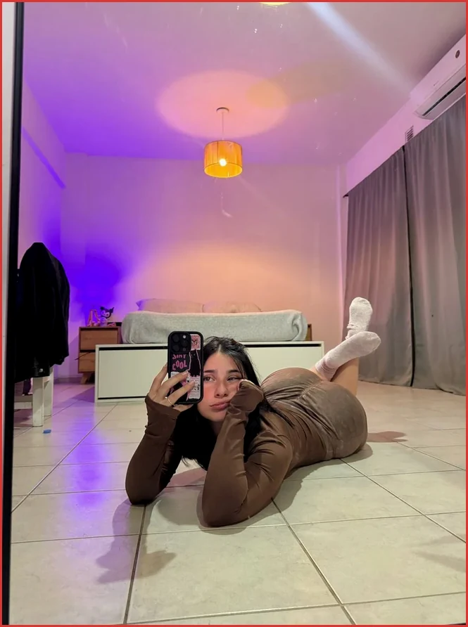 Chloe, top free OnlyFans model in Westfield MA