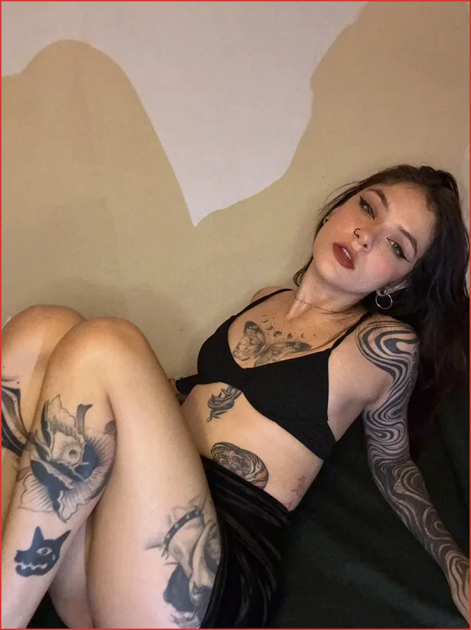 Emily best OnlyFans US creator Center Line MI