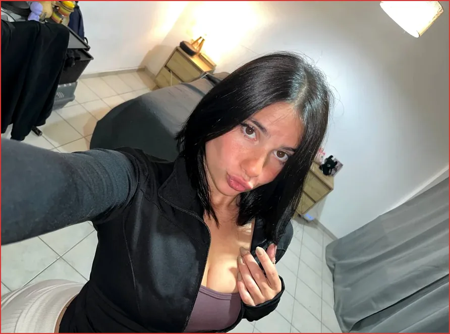 Best OnlyFans girl Chloe Lincoln Park borough MI