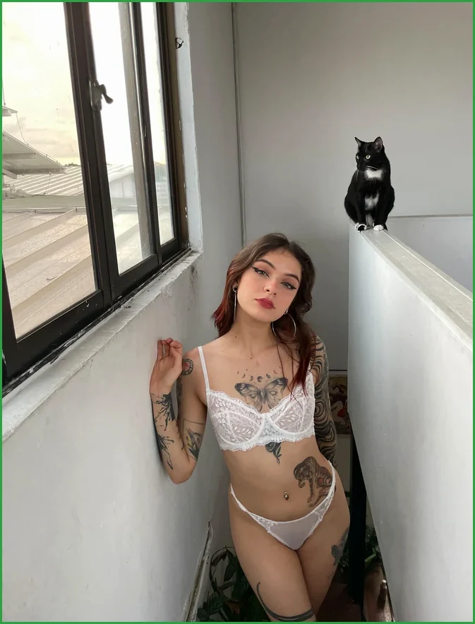 Best OnlyFans girl Emily Westland MI