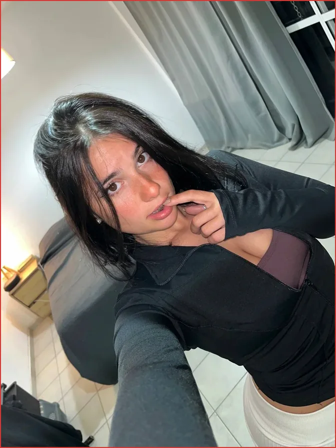 Chloe, top free OnlyFans model in Albert Lea MN