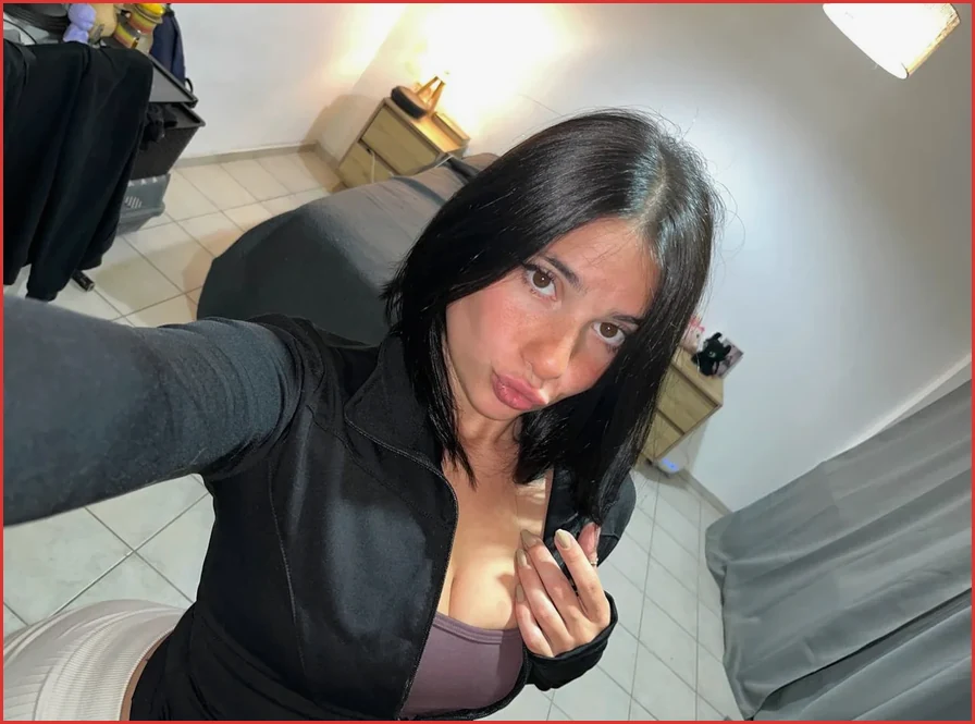 Chloe best OnlyFans US creator Burnsville MN