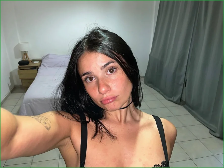 Best OnlyFans girl Chloe Raymore MO