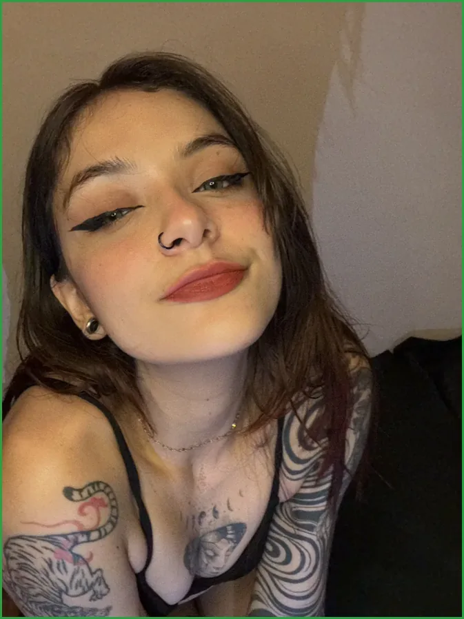 Emily best OnlyFans US creator East Liverpool OH