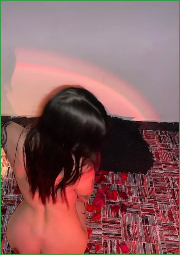 Free OnlyFans top rated Emily Olmsted Falls Ohio