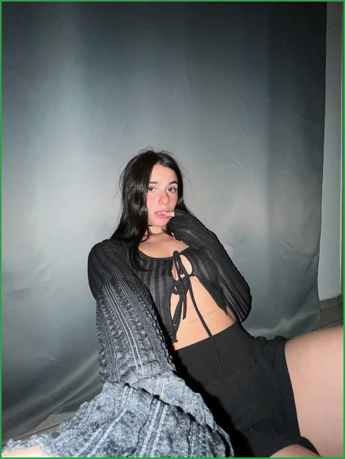 Cedar Hill best free OnlyFans model Chloe