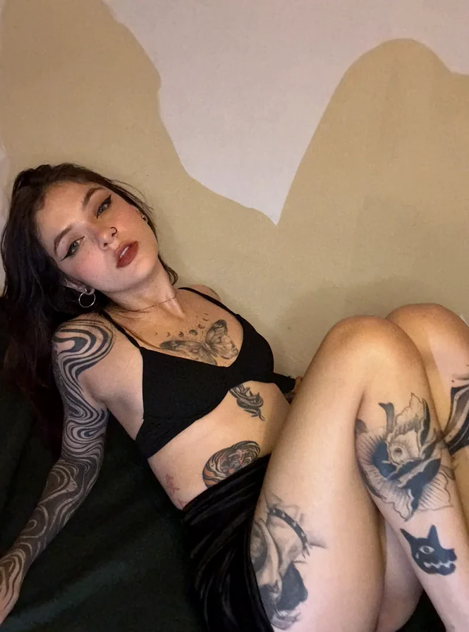 Emily, top free OnlyFans model in Roy UT