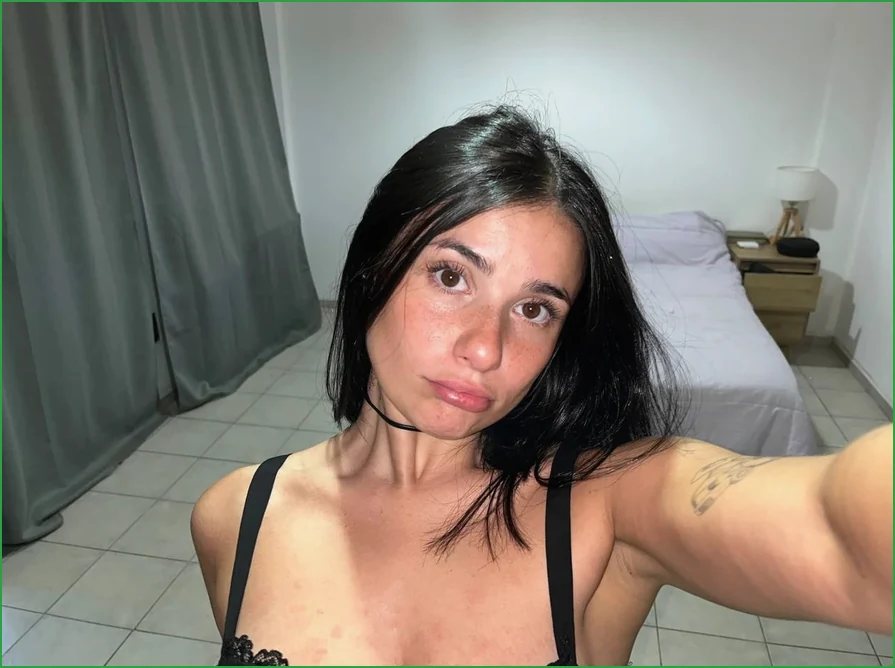 Best OnlyFans girl Chloe Staunton VA