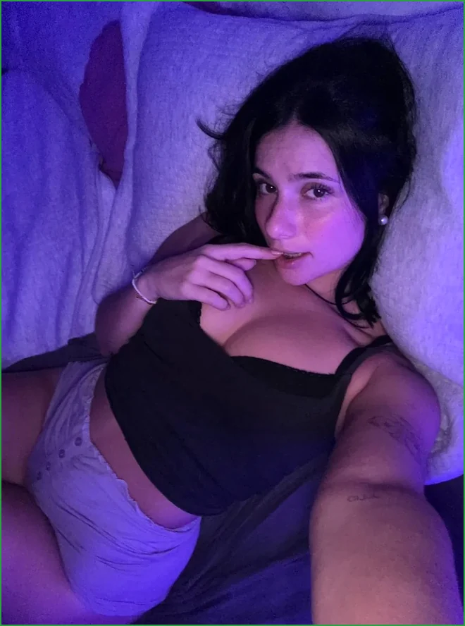 Top rated OnlyFans Chloe near Burien, Washington
