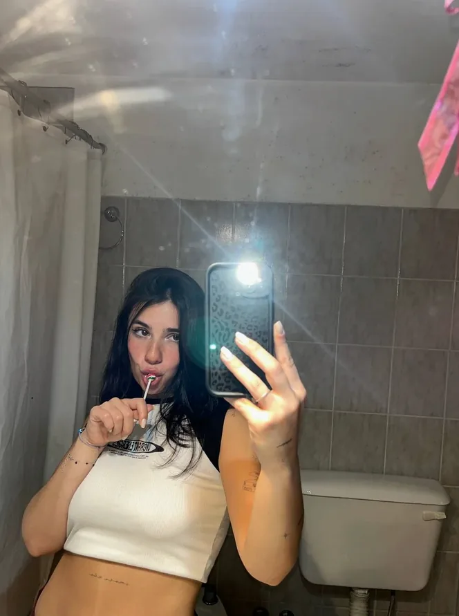 Chloe, top free OnlyFans model in Grandview WA