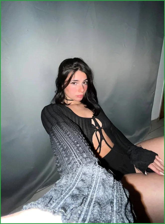 Free OnlyFans Chloe featured in Fort Atkinson, Wisconsin