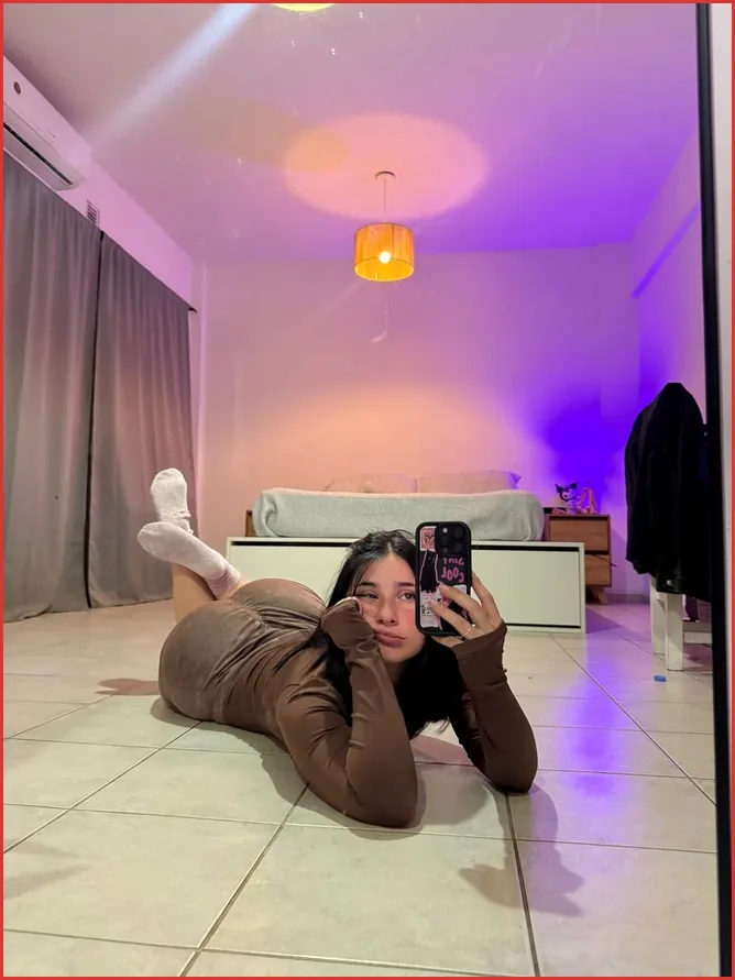 Chloe, top free OnlyFans model in Manitowoc WI