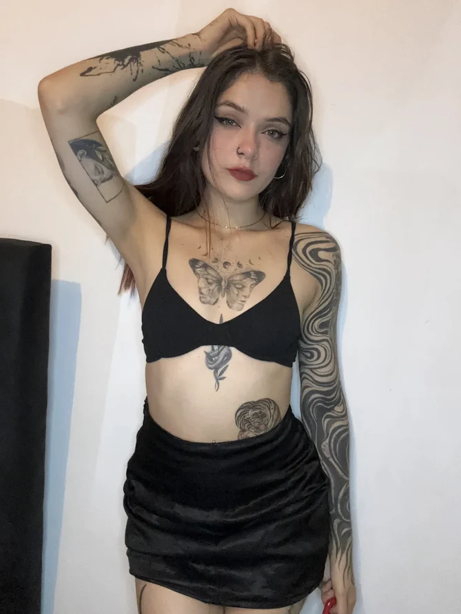 Free OnlyFans Emily featured in Muskego, Wisconsin